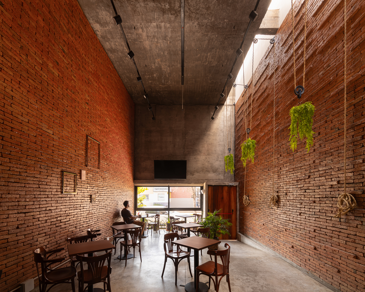 Adjunto paddy-espacios-y-cafe-odb-arquitectos_2.jpg