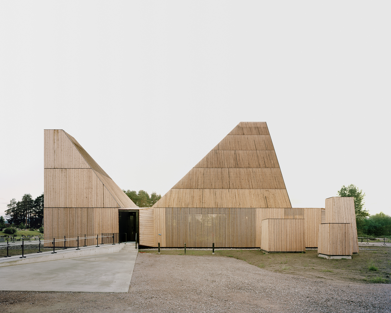 Adjunto Våler_church_01_architect_Espen_Surnevik_photo_Rasmus_Norlander.jpg
