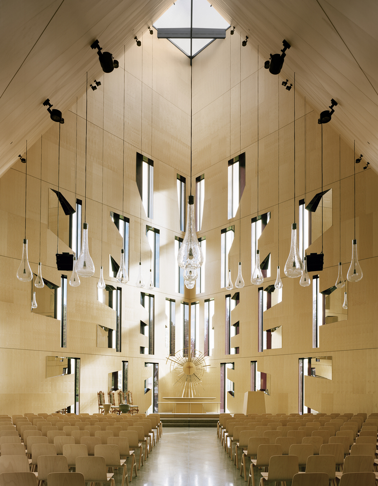 Adjunto Våler_church_15_architect_Espen_Surnevik_photo_Rasmus_Norlander.jpg