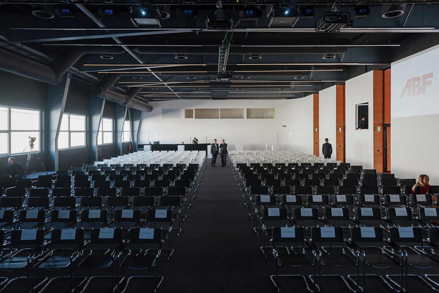 Adjunto 006_PROGRES_ATELIER_PVA_EXPO_PRAHA.jpg