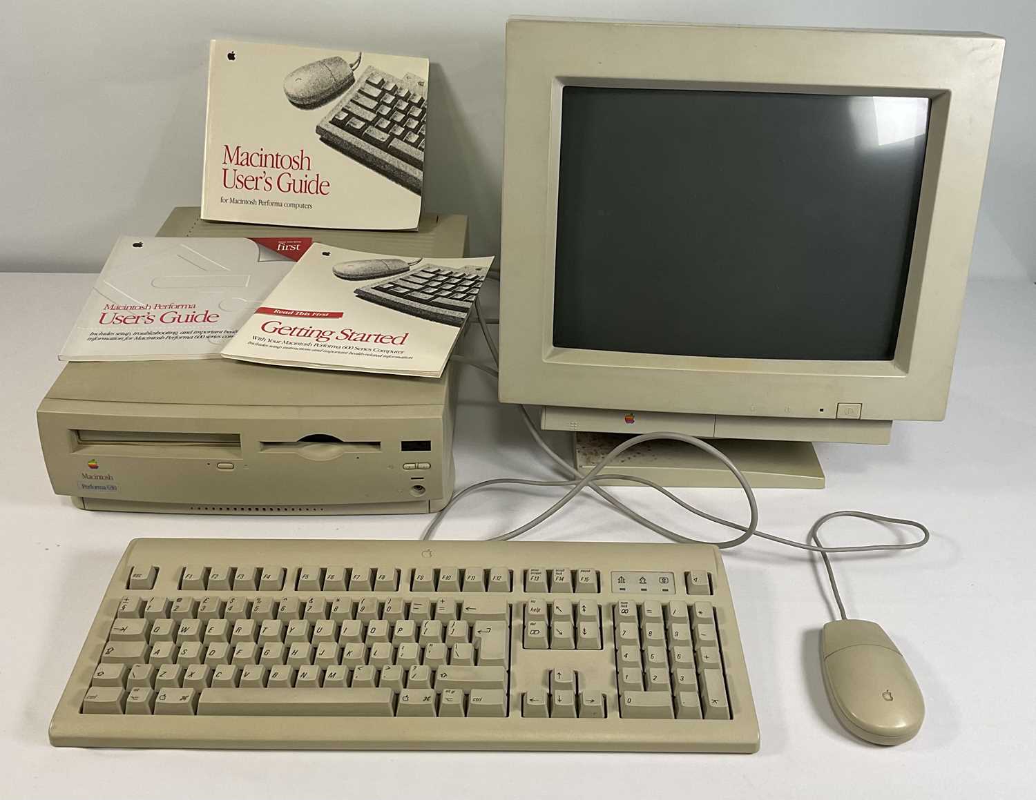 Adjunto computadora vieja.jfif